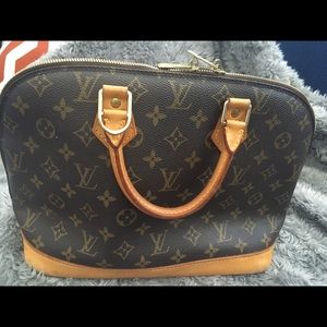 Louis Vuitton Alma